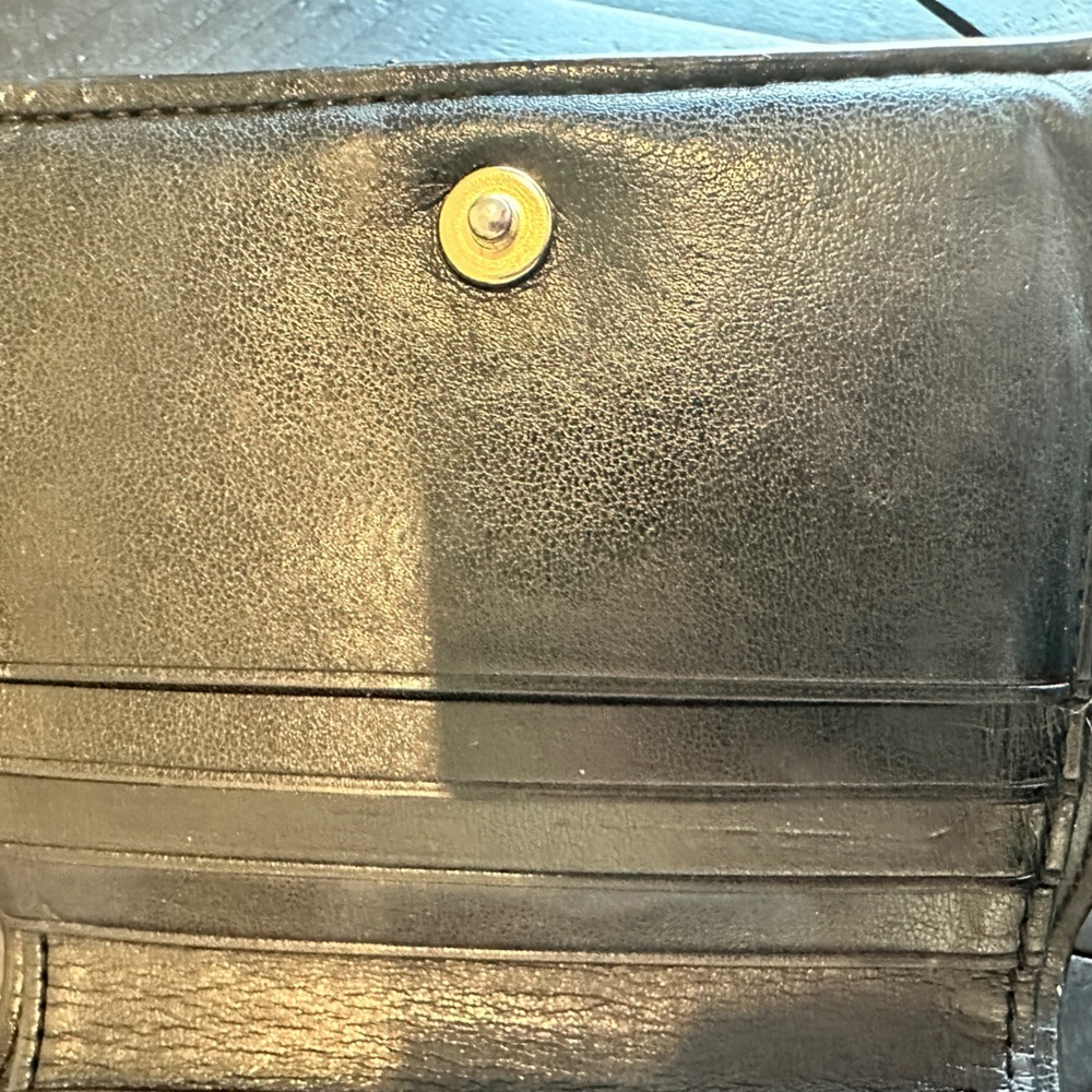 Coach Georgie Wallet Rivet - Picture 5 of 15